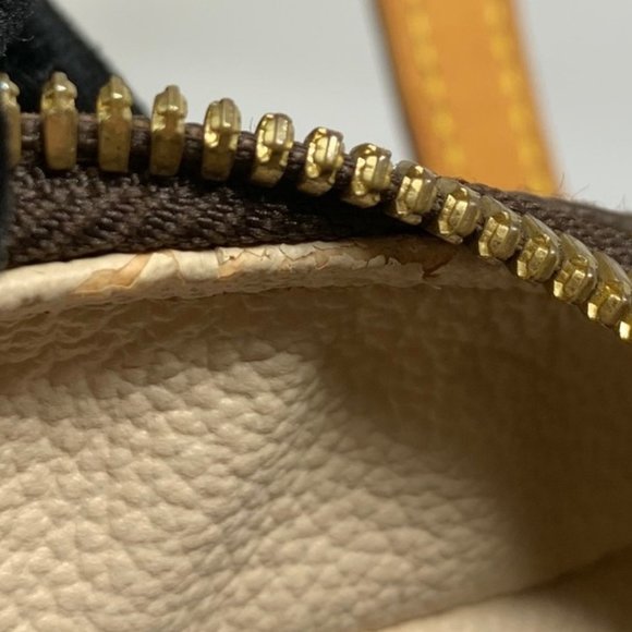 Louis Vuitton Spontini Handbag Monogram Canvas - Picture 11 of 15